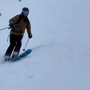 Thomas Middleditch Instagram - Me like ski. Was good trip. Big like. Good people. Smile happen.