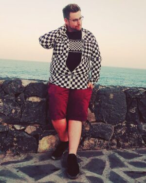 Thomas Ridgewell Instagram - Checkers and Pink