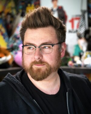 Thomas Ridgewell Instagram - Thought I'd remind you what I look like*
📷: @rachelkeeks

*with carefully chosen framing, editing to remove stray hairs and acne, and wearing a pair of my glasses with the lenses removed 😉👌