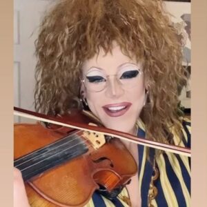 Thorgy Thor Instagram - Thorchestra concert ! Everything from Mozart to Lady Gaga! Thursday, Sep.21st at 730pm. OHIO! @youngstownsymphonyorchestra 👠🎻🎵. **Tickets in BIO link.  Conductor @conductorlarryloh and Singer Katy Williams ! With Vanna White of the night …. My Brooklyn chick @vonsnap 😀😀😀