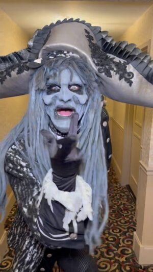 Thorgy Thor Instagram - BTS filming a commercial for my new Under Eye Crème. ⚓️🏴‍☠️💀⛵️🦜🖤 #halloween #pirate #zombie #costume #makeup #prostheticmakeup 

Jacket, corset, parrot, pants by Emmy Award Winning designer @realdominocouture 

Custom Hat by the amazing @blakedannymakes