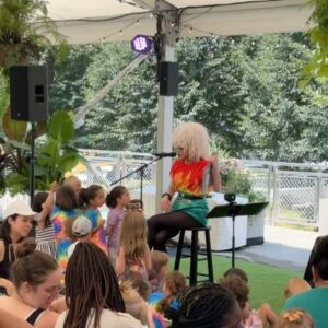 Thorgy Thor Instagram - Reading is WHAT? ….Fundamental!  Had such a blast @ StoryTime at @lincolncenter  Inspiring the next generation of little musicians !  Thank you @lizzobeeating for letting me sample your 🎵 for the kids ❤️…. they had a blast dancing and walking the runway!  We read BECAUSE by Mo Willems 📖. Keep reading and learning littles brats! 😜😜😜