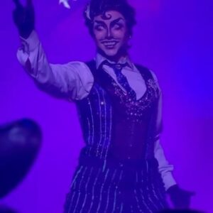 Throb Zombie Instagram - BUt dRaG KInGs DoNt eVEn DAncE
.
.
This man and his gay little jazz shoes have something to say 😤
.
.
Tobias’s updated hair by the incomparable @genderfcked.wigs 
.
#drag #dragking #dragula #dragulatour #burlesque #burlesqueking