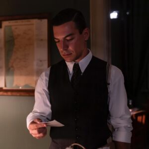 Tiago Aldeia Instagram - A olhar para o bilhete de cinema a 3,50€ da festa do cinema.
Preços reduzidos em todos os cinemas dia 13, 14 e 15 Maio, não há desculpa para não ir às salas de cinema. 
Aproveitem para ver o filme “Cândido” e depois digam o que acharam, sim? 🤓
.
@jorgepaixaodacosta1 🎬
@ukbarfilmes 🎞️
@armanda_claro 📸