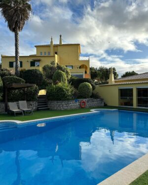 Tiago Aldeia Instagram - There’s no time as @springvillas time! 
Que tal esta casinha? 😉