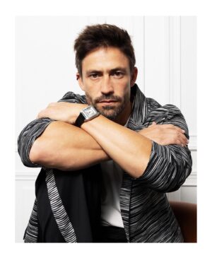 Tiago Correa Instagram - Boom 💥 

Promo @skyrojo 

@missoni 
@louboutinworld 
@cartier 

@victorblancostudio
