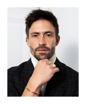 Tiago Correa Instagram - A los ojos siempre.

@skyrojo 

@missoni 
@bulgari 
@dsquared2 

@victorblancostudio