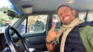 Tiago Correa Instagram - Backstage del día que filmamos el rescate de #lrds3 

@reinadelsurtv @telemundo @telemundoseries