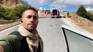 Tiago Correa Instagram - Backstage del día que filmamos el rescate de #lrds3 

@reinadelsurtv @telemundo @telemundoseries