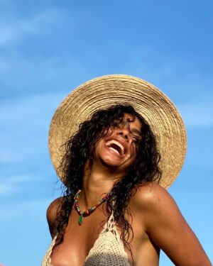 Tiago Correa Instagram - Podría decir muchas cosas, tantas que se saldrían del del lenguaje… 

… pero finalmente todo se reduce a:

Eres todo lo que soñaba…

minha morena.

Feliz cumpleaños!!!!!

Síguenos contagiando con esa sonrisa.