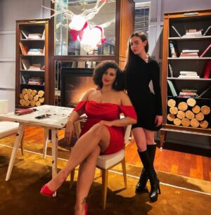 Tiana Tuttle Instagram - Hope everyone had a wonderful (and safe) holiday weekend ❤️

If @kennedyc.hall and I were to have a Christmas card, it would look like this ⬆️