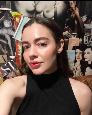 Tiana Tuttle Instagram - The fact that I did this to a wall in my childhood bedroom (➡️for full effect of said wall) and still thought I was basically straight for several years is hilarious. Happy holidays 👯‍♀️