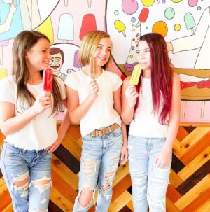 Tierney Smith Instagram - #triplettuesday #almost11 #birthdayweek @itslilyrosesmith @its_mileysmith #smithtriplets