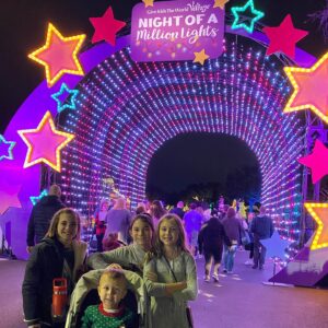 Tierney Smith Instagram - #nightofamillionlights was so pretty!!! #tistheseason🎄