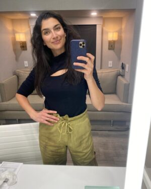 Tiffany Lonsdale Instagram - Snowfall Season 6 Episodes 1 & 2 are now out in the world! ⁣@fxnetworks @hulu 
⁣
Episode 1 written by Dave Andron⁣
Episode 2 written by Jeanine Daniels and Dave Andron⁣
⁣
Both episodes directed by @thisisbenyounger 
⁣
1) Disheveled in my trailer⁣
2) With Carter Hudson⁣
3) With our director @thisisbenyounger
4) With our DP @ticomae 
5) 1st AD @michele_labrucherie and 2nd AD @hayalexx13 
6) Two of our wonderful stand-in actors⁣
7) ⁣Make up and hair magicians Jori @jorijenae and Miss Loretta 
8) Outside Parissa’s house⁣
9) Night shoot⁣
10) Video of the street locked down for us 

@snowfallfx