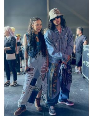 Tiger JK Instagram - Thank you new friends ❤️#Repost @yoonmirae
・・・
#coachella2024🏜️

It took me a minute to come down from the high that is Coachella. A heartfelt thank you to all the hardworking souls who tirelessly put this show together. And to all the fans who rocked out in the scorching heat, wind, and dust – you are truly appreciated and loved! You guys are the absolute best! Thank you from the bottom of my heart! ♥️ 

이번 공연을 위해 열심히 일한 모든 분들께 진심으로 감사드립니다. 그리고 참석해 준 팬 여러분들께도 감사 인사를 전하고 싶어요. 뜨거운 날씨, 바람, 먼지 속에서 즐겨 주신 모든 분들께 진심으로 감사합니다. 여러분들은 정말 최고에요! 마음 깊은 곳에서 감사의 말씀을 드립니다. 정말로 감사합니다! ♥️