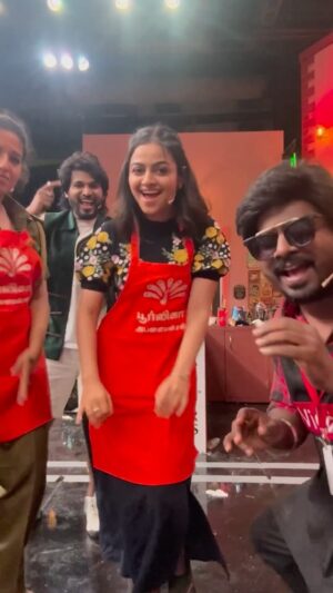 Tiger Thangadurai Instagram - Fun unlimited in Cwc set @vijaytelevision @rakshan_vj @the__akshay_kamal__ @dhivya__duraisamy @farina_azad_official @mirchi_kemy @poojavenkat__