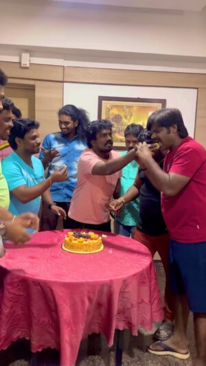 Tiger Thangadurai Instagram - எதிர்பார்க்கும் போது நல்ல நண்பர்கள் கிடைப்பதில்லை நல்ல நண்பர்கள் எதையும் எதிர்பார்ப்பதில்லை
Happy birthday @thangadurai_actor bro ❤️
வாழ்வில் நீங்கள் இன்னும் மிக உயரத்திற்கு போக எப்பொழுதும் உங்களோடு இருப்போம்