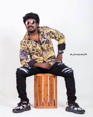 Tiger Thangadurai Instagram - Vanakkam friends🙏 I was overwhelmed by receiving all ur wishes on my BirthdaY😚 Taking this time to thank u all my friends,Fans, welwishers & familY💐ur wishes motivated me to Run fast to attain my goal 😘 Soon the birthday treat to u all r on d way by entertaining In upcoming shows &  great movies which wer very important in my career💗💥🎉 
Let's celebration beginS🎊

Lovvvvvvvvvvvveee Youuuuuuuuuu Makkaley🥰 

#thangadurai #birthday #birthdaywishes #buildup #lalsalaam #superstar #rajinikanth #vijaytelevision