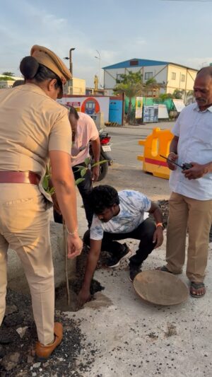 Tiger Thangadurai Instagram - ஒவ்வொரு மரமும் சொல்கிறது.!
பச்சையாக இருந்தாலும் சரி..!
பட்டையாக இருந்தாலும் சரி..!
உங்களுக்கு உதவுவேன் என்று..!🪴

#savetrees🌴 #savenature #growgreen #greenworld #tree #trees #greenfuture #nature #naturelovers #natureshots #greenindia #thangadurai #tamilnadu #tnpolice #india #police #greaterchennaipolice #livenature #marinabeach #thangadurai #actorthangadurai