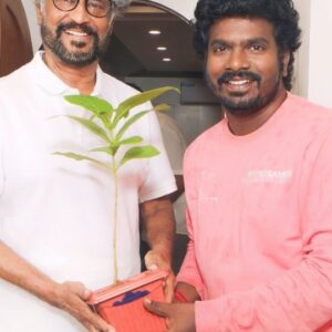 Tiger Thangadurai Instagram - கடந்த சில மாதங்களுக்கு முன் பசுமை நாயகன் நடிகர் விவேக் சாரின் மரம் வளர்ப்பை மக்களிடம் எடுத்துச் செல்லலாம் என முடிவெடுத்தேன். இதை தலைவர் @rajinikanth சாரிடம் சொல்லி வாழ்த்து பெற்று இந்த வருடம் மரம் வளர்ப்பை ஆரம்பித்திருக்கிறேன். அப்துல்கலாம் ஐயா வழியில் விவேக் சாரின் ஆசியோடு இந்த வருடம் குறைந்தது 30,000 மரக்கன்றுகள் நட இருக்கிறேன். உத்வேகம் கொடுத்த மக்களுக்கு நன்றி. 
மரம் வளர்ப்போம், இயற்கை வளம் காப்போம். #futuregreen #savesoil #growgreen #vivek #superstarrajinikanth #gogreen #savetrees🌴 #savetrees
