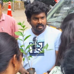 Tiger Thangadurai Instagram - இன்று தேசிய பறவைகள் தினம். நமக்கெல்லாம் தனித்தனியாக ஒரு வீடு இருக்கிறது. ஆனால் பறவைகளுக்கு மரங்கள்தான் வீடு, மாளிகை எல்லாமே. எனவே மரங்களை வளர்ப்போம் . கிண்டி  அருகே மிக்ஜாம் புயலால் விழுந்த மரங்களுக்கு பதிலாக மரக்கன்றுகளை நடவு செய்தேன். அங்கு வந்த சில மக்களுக்கு மரக்கன்றுகளை வழங்கினேன். மரம் வளர்ப்போம், பறவைகளைக் காப்போம். #	#NationalBirdsday #SaveBirds  #growgreen #gogreen #savetrees🌴 #thangaduraireels #santhoshhbk #apjabdulkalam #vivek
