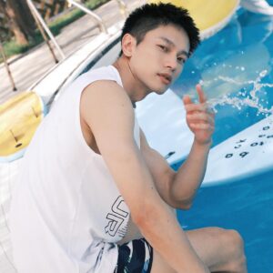 Tim Huang Instagram - Summer#swim
