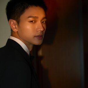 Tim Huang Instagram - 第二個榮譽，繼續努力！💪 #抖音年度新銳演員