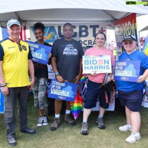 Tim Kaine Instagram - Just an amazing Pride Month celebration at Hampton Roads Pride Pridefest and Boat Parade. So glad I could join! Happy Pride, Virginia! 🌈