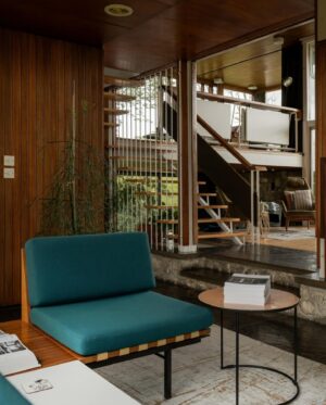 Tim Ross Instagram - Absolute banger.
“One of Britain’s most celebrated modern houses, Farnley Hey in West Yorkshire was designed by the architect Peter Womersley in 1954 as a wedding present to his brother. ”
Quite the present - currently for sale at @themodernhouse 📷 @npphotographer