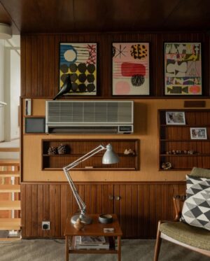 Tim Ross Instagram - Absolute banger.
“One of Britain’s most celebrated modern houses, Farnley Hey in West Yorkshire was designed by the architect Peter Womersley in 1954 as a wedding present to his brother. ”
Quite the present - currently for sale at @themodernhouse 📷 @npphotographer