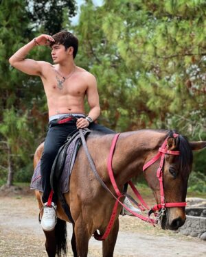 Tim Tuppil Instagram - Love under the scorching sun. ☀️ 
Sky Valley coming soon. 🎬
By @oxinfilms & CaltonStudios
#Horseman #Summer