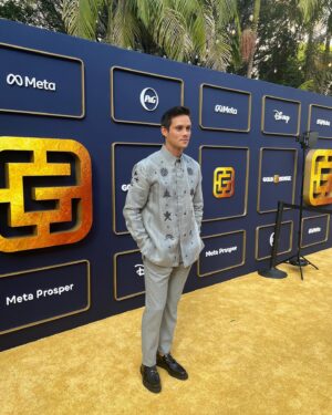 Timothy Granaderos Instagram - What a night! Honored to be in the presence of so many talented API in the industry.
Thank you @goldhouseco & @bingchen 
Styling: @iam_tristan 
HMU @alysongranaderos 
Barong: @themestizola 
Rings: @shophulma