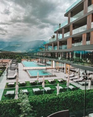 Timur Bartels Instagram - my last 5 incredible days at @winklerhotels 🫶🏼 thank you for having me and @milenastcrx !!