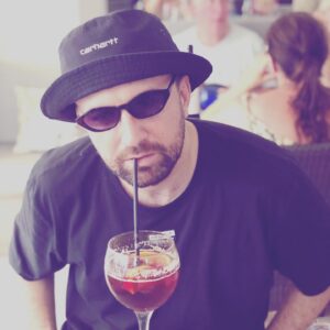 Timur Karginov Instagram - 👨🏻‍💻