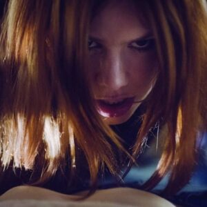Tina Kandelaki Instagram - Досмотрела затейливый нуарный сериал «Бессердечные» в фирменном датском исполнении с прекрасной музыкой и работой художника по костюмам. 

Получилось очень модно и стильно, герои похожи на детей Майкла Хатченса, отчего я и продержалась у экрана все восемь серий. Сериал можно разом посмотреть на выходных, если любите парафразы с историями про вампиров и всяких иных. 

Всё в нем настолько просто и, как всегда, вокруг одной и той же школы, что даже не хочется пересказывать сюжеты и трансформации героев — вы их и так уже знаете. 

Если вам нравится вампирская эстетика вкупе с датской литературой, то можете устроить себе день Дании. Передаю эту эстафету вам😉