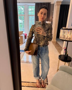 Tina Kandelaki Instagram - Начинаем выходной с традиционной рубрики #БитваЛуков. 

Какой образ лидирует на этой неделе?😉