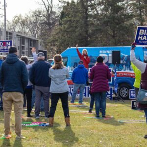 Tina Smith Instagram - TOMORROW is Election Day. And Minnesotans are ready to elect strong, kind, empathetic leaders like @joebiden and @kamalaharris and so many great @minnesotadfl leaders on the ballot in Minnesota. There is energy and we are using every last minute to organize, organize, organize.