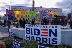 Tina Smith Instagram - We win by talking to voters. We win by showing up. We win by fighting for what’s right. We’re doing all of that today on the @MinnesotaDFL bus tour. 3 days. Vote. 

📍St. Cloud
📍Wayzata
📍Eden Prairie
📍North Minneapolis