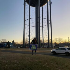 Tina Smith Instagram - Polls are open, Minnesota! 

🗳️ Hand deliver your mail-in ballot by 3PM.
🗳️ Vote in-person before polls close at 8PM.

Find a drop off location or polling place here: iwillvote.com 

If you have questions or concerns or need a ride to the polls, call 833-DFL-VOTE.