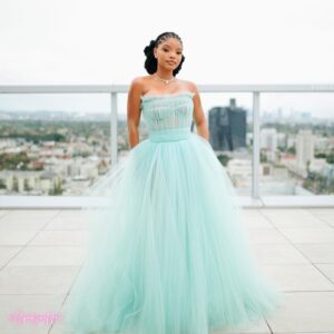 Tinisha Meeks Instagram - We're crushing hard on Halle's glam at the Oscars this year and we just can't wait to see what she has in store for next year! 

Here's a detailed look at Halle's glam! ❤️ 
#oscars2023 #hallebailey #thelittlemermaid2023 #thelittlemermaid #sparklehairimports #hairstyledbyme #hollywood