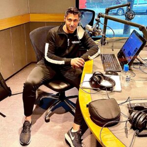 Tito Speranza Instagram - El sábado pasado comenzó una nueva etapa en mi vida, como columnista de deportes en @continental590 , el programa es #Mirada que se emite todos los sábados de 14 a 17. Coincidió el arranque con el día del trabajador (1 Mayo). Estoy muy contento con este nuevo desafío.