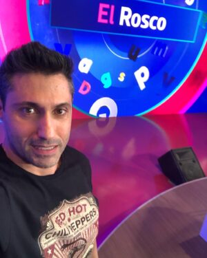 Tito Speranza Instagram - Hoy jugué un poco mejor en #PASAPALABRA por @telefe pero estoy más contento que el equipo ganó. 
*
*
*
#Jugar
*
#Competir