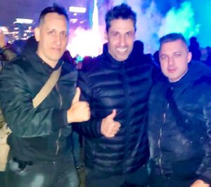 Tito Speranza Instagram - Una noche genial salió y sin programarla. Cena con amigos #GustavoBB @maximilianoprimero en la previa y después ir a ver el recital de #Metalica 
El CD de Metálica (Tapa Negra) fue mi primer compacto.