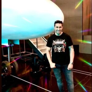 Tito Speranza Instagram - Preparado y listo para jugar en @bienvenidosabordo_ok por @eltrecetv a las 21 hs. Si! @soyguidokaczka logró que baile o algo parecido, jajaja. 
*
*
*
#Jugar
#Competir
#Divertirse
#Bailar
*
*
*
👕👖 @klosterinsta