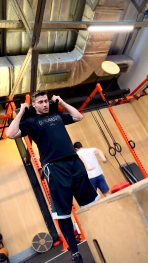Tito Speranza Instagram - Sigo sumando ejercicios para las piernas.