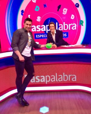 Tito Speranza Instagram - Otra participación en #Pasapalabra para ser sincero que bien la paso y mucho más cuando el equipo gana. 
*
*
*
@telefe 
*
*
*
👕👖
*
@klosterinsta