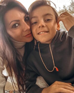 Tjaša Perko Instagram - Thank  you my baby for giving me so much love every day. Not many people have such a good and kind heart as you.
Your kindness and sparkle eyes are a balm for the soul every morning. Above all, thank you for seeing me as an angel mom, even though I’m not like this every day 😀 🩶 Last single number is here 😱 Love You so much that you can’t imagine. Happy Birthday ❤️
•
•
•
•
#9 #happybirthday #happybday #babyboy #IzakSvarun #love #2015 #amore #happybaby #kind #sparkle #youandme #mama #mamaandson