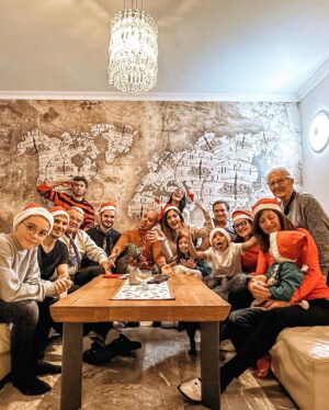 Tjaša Perko Instagram - Merry Christmas folks! It’s all about family, love and food. Always! #greatful 🤍
•
•
•
•
#mybigfamily #loveyouall #happy #merrychristmas #myholiday #bestone