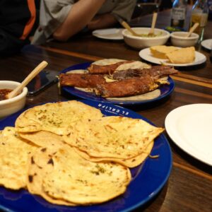 Toaka Instagram - 十明です🥴

中南米ツアー、たくさん美味しいものを食べました...
とっても楽しかったし、刺激的でした！

いつかまた自分の歌を届けに行きたいです！
がんばります💪😤

#十明
#RADWIMPS